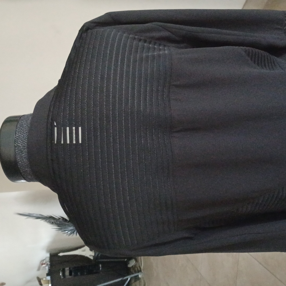 Cache Suit - image 3
